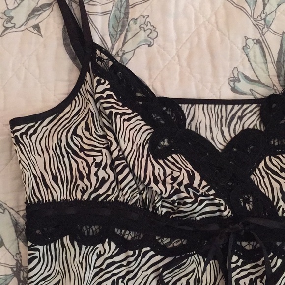 Bebe top - Picture 2 of 4